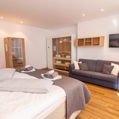Schlafbereich mit Sauna 1